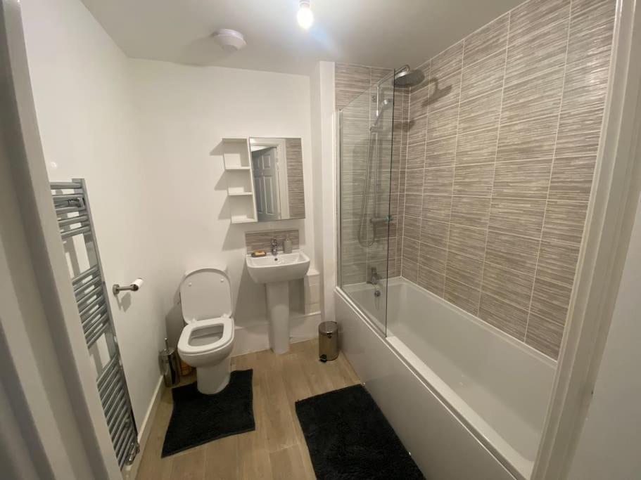 2 Bedroom Private Spacious Apartment In West Midlands Birmingham Extérieur photo